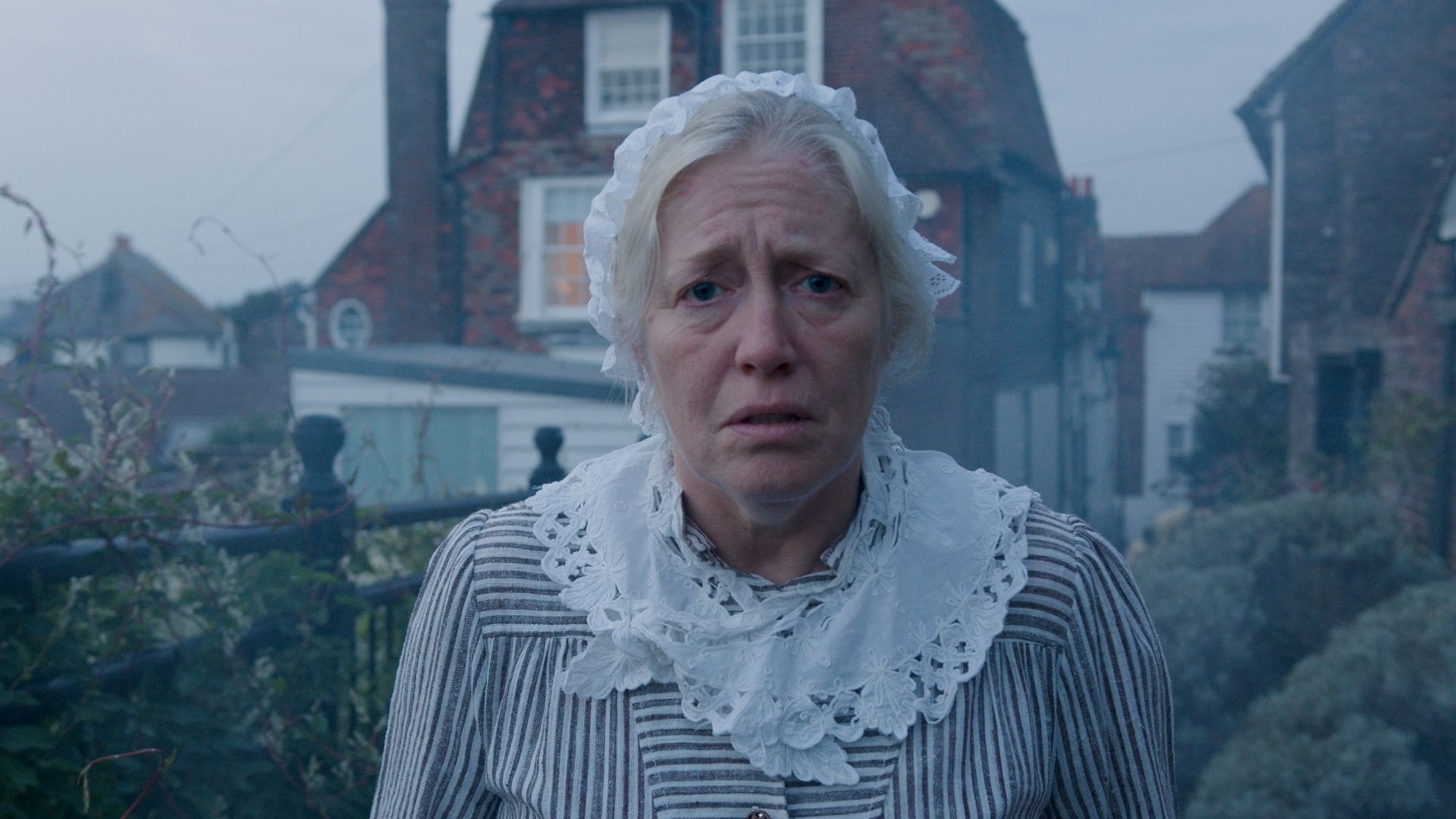 Ghost Tours Rye Ghost Tours After Dark Rye On the Rye Town Model Blue Lady Mermaid Street Lost Pearls